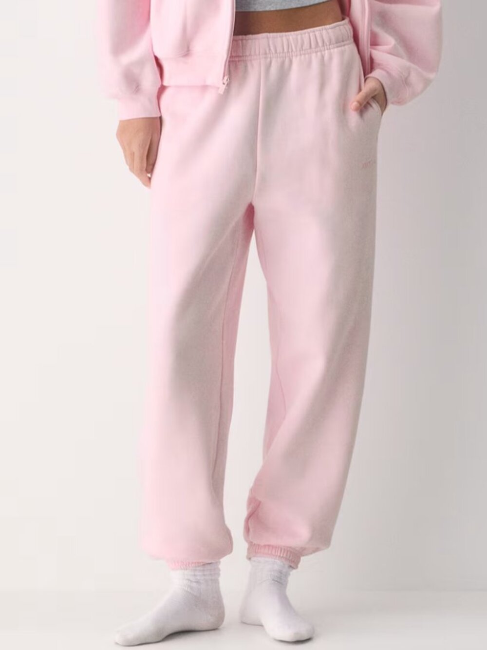 Aritzia Cozy Sweatfleece Mega Jogger, Small, Villa Pink, NWOT